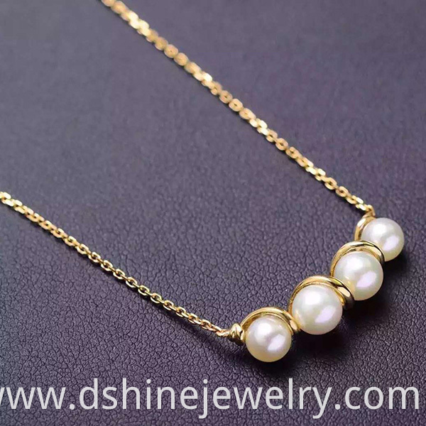  Natural Pearl Necklace